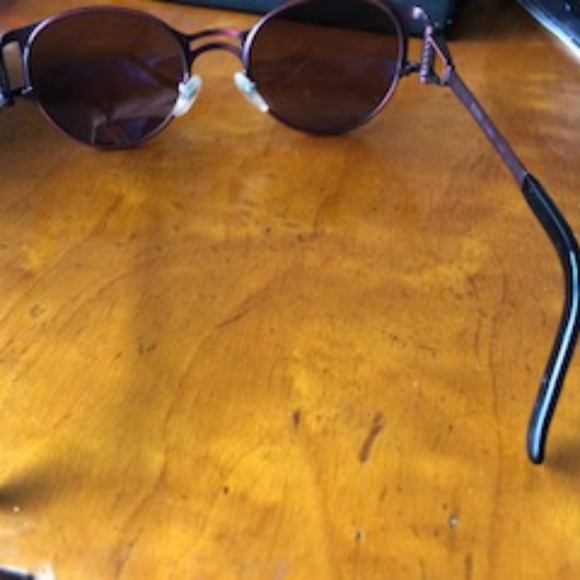 Vintage Jean Paul Gaultier sunglasses model 565105 - Picture 4 of 5